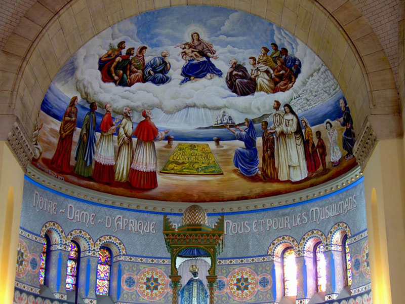 L’intérieur de la basilique Notre-Dame d'Afrique d'Alger