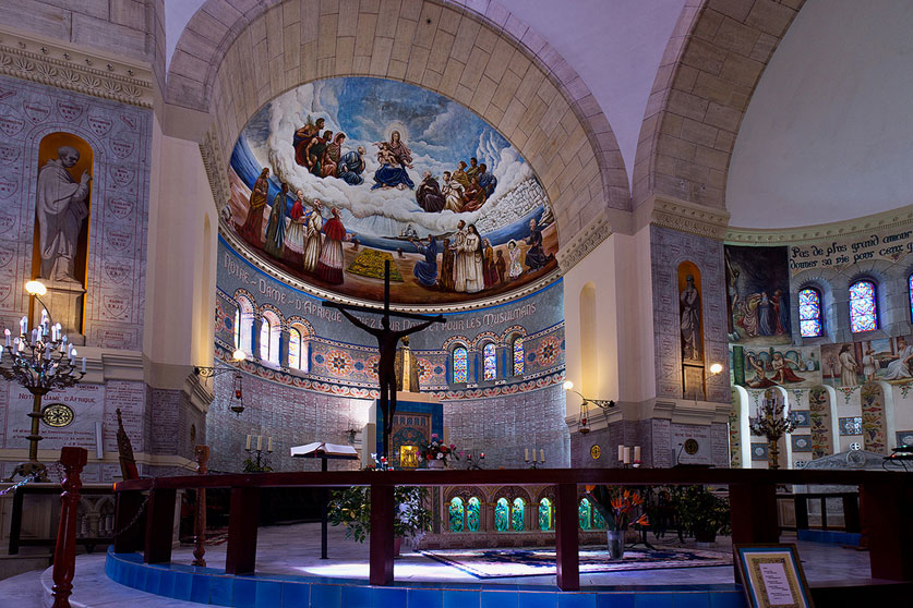 Photo de la l'intérieur de la basilique Notre-Dame d'Afrique d'Alger