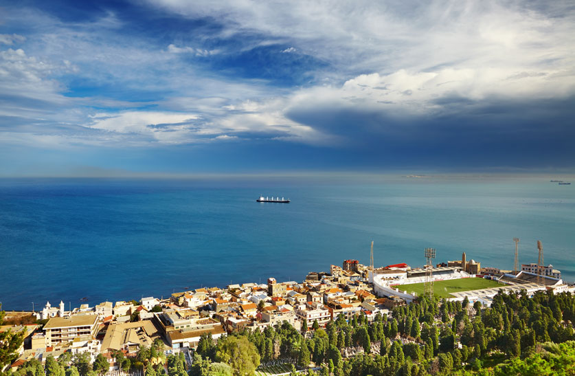Photo vue d'ensemble de la commune de Bologhine à Alger