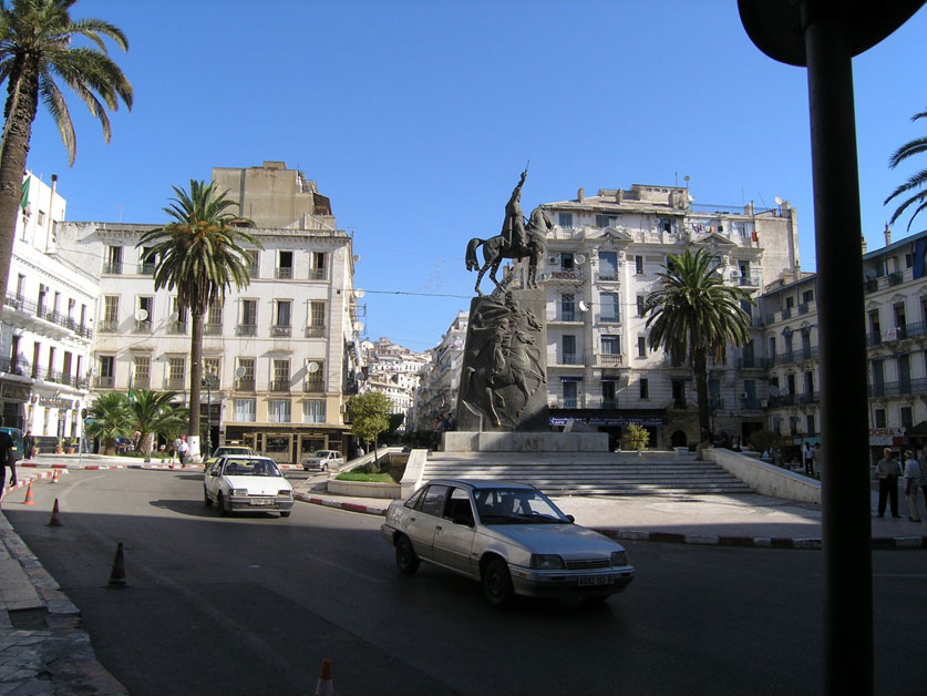 Photo de la place Émir Abdelkader à Alger