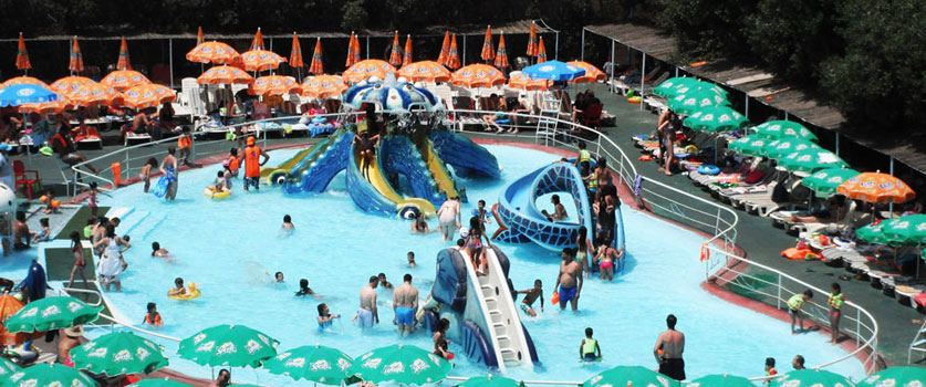 La piscine pour enfant du parc aquatique Aquafortland de Bordj El Kiffan