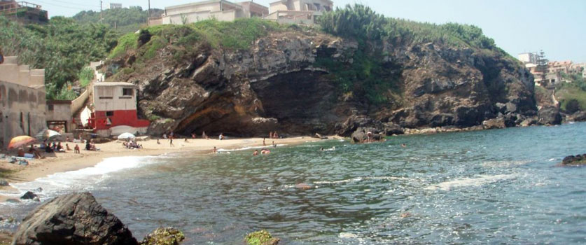 La plage Les Jumelles à Hammamet (Alger)