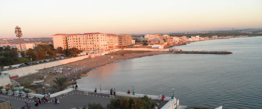 La plage Thalasso située sur la presqu'île de Sidi Fredj à Staoueli (Alger)